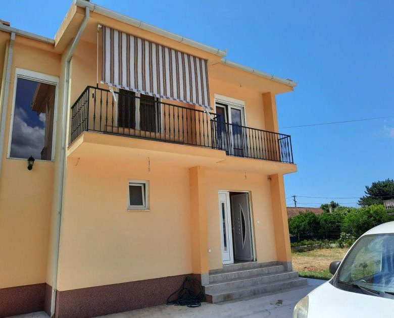 Bar'da satılık şirin ev