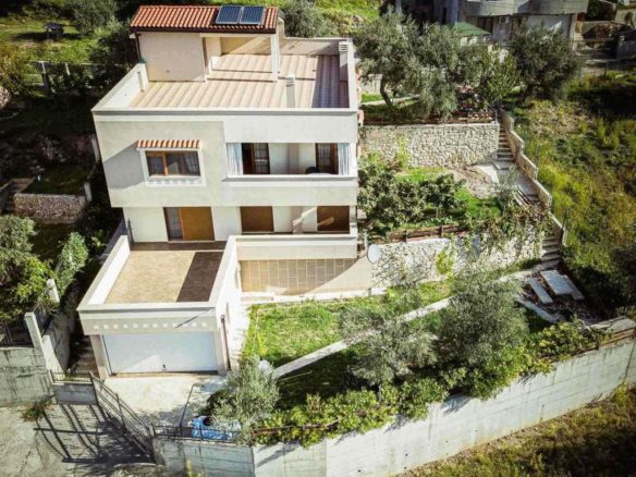 Villa for sale in Bar