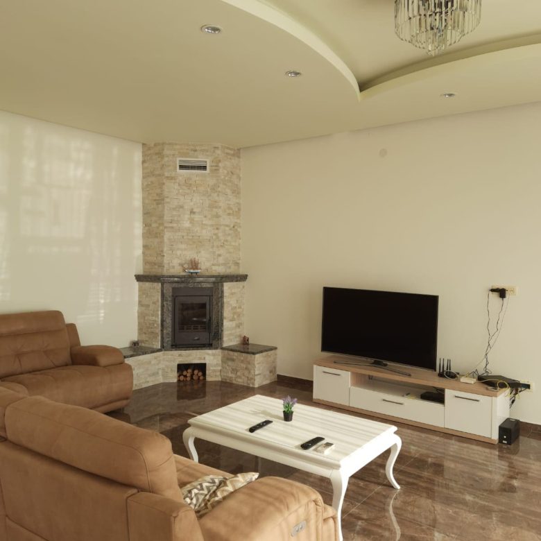 Moderne Villa in Bar zu verkaufen — Montenegro