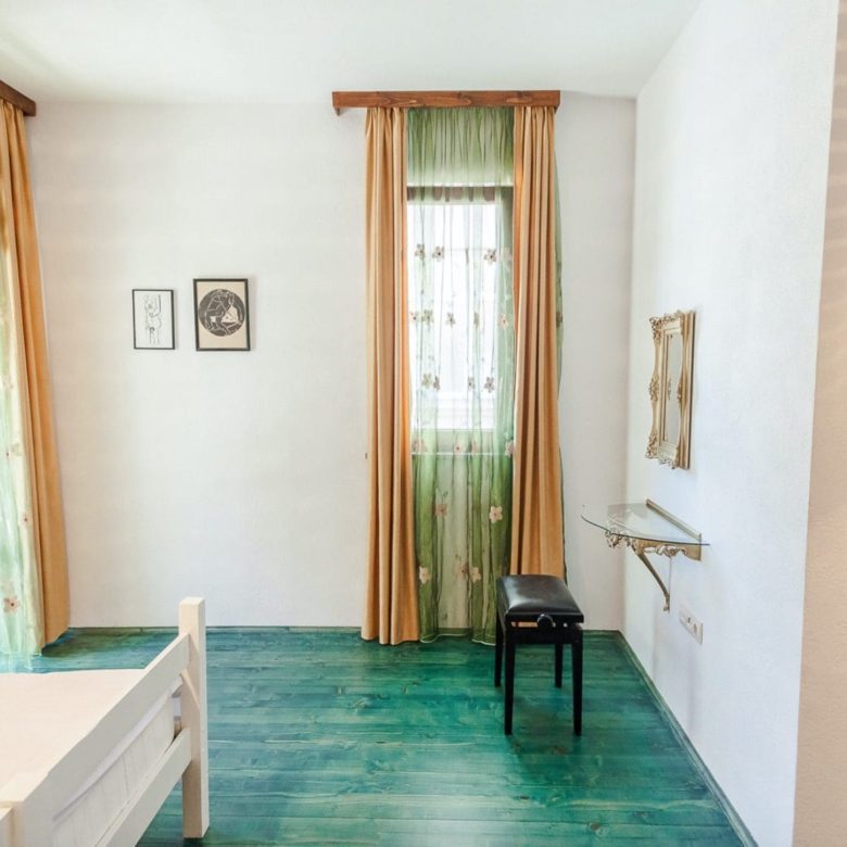 Mini hotel for sale in Bar — Montenegro