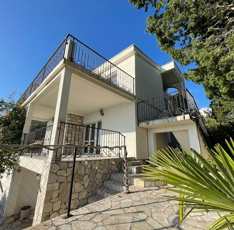 Villa for sale in Zagradje Sutomore — Montenegro