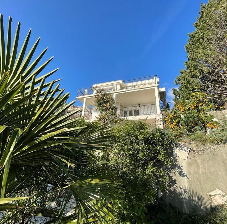 Villa for sale in Zagradje Sutomore — Montenegro