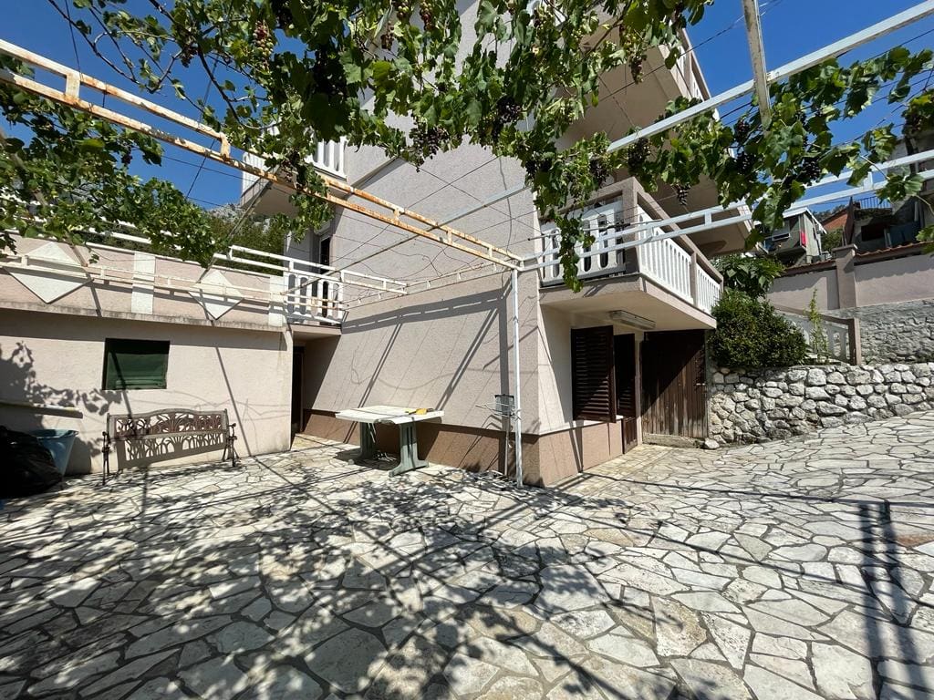 Sea view house in Sutomore — Montenegro