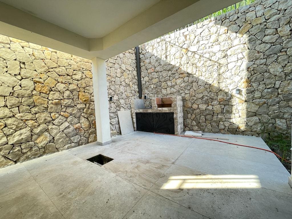 Villa with sea view in Utjeha — Montenegro