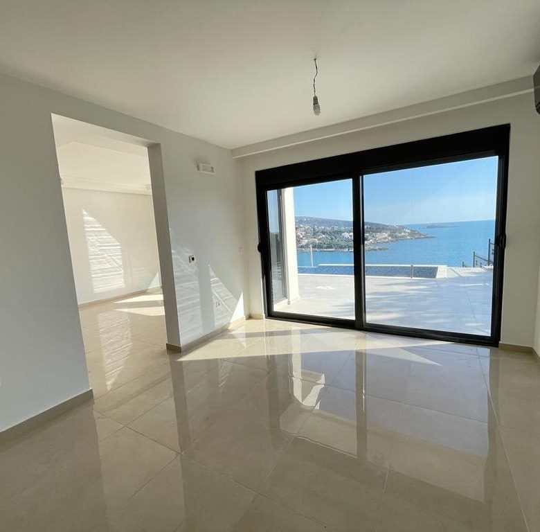Villa with sea view in Utjeha — Montenegro