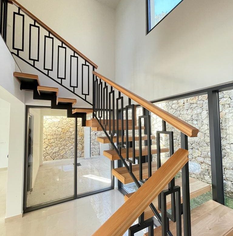 Villa with sea view in Utjeha — Montenegro