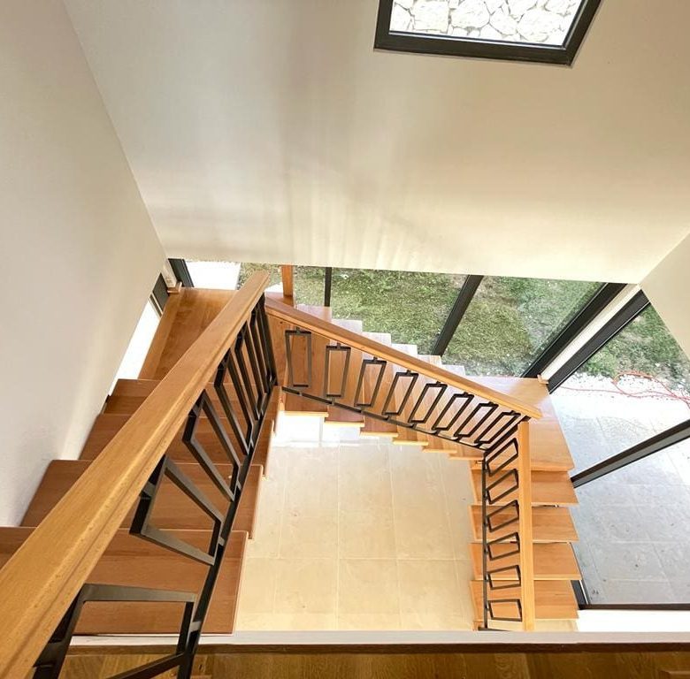Villa with sea view in Utjeha — Montenegro