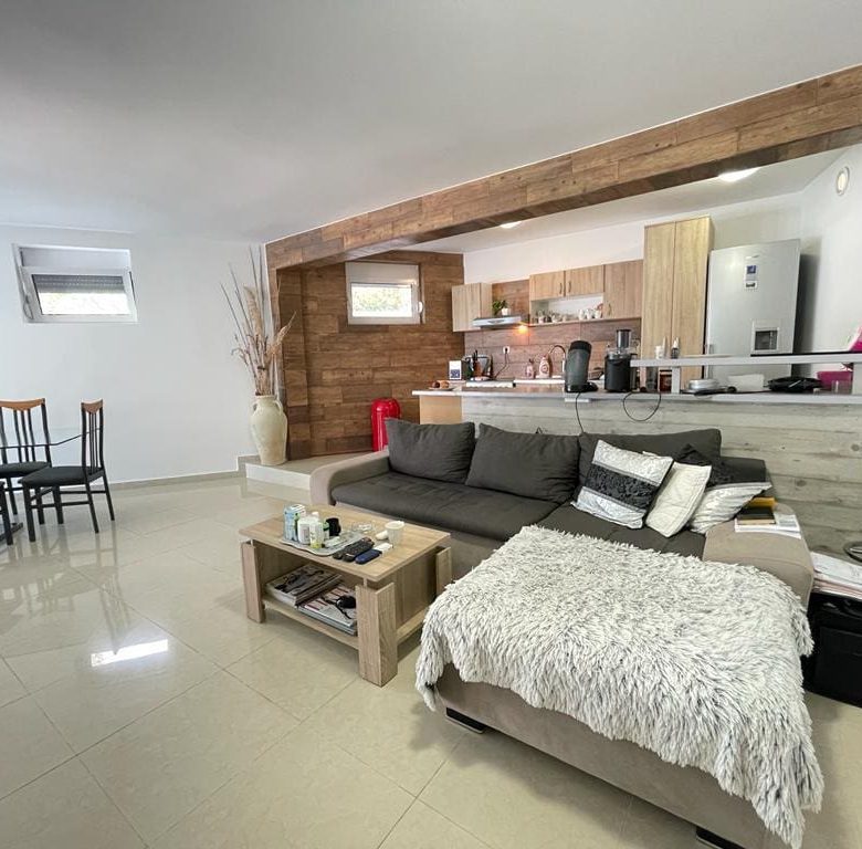 Villa for sale in Dobra Voda — Montenegro