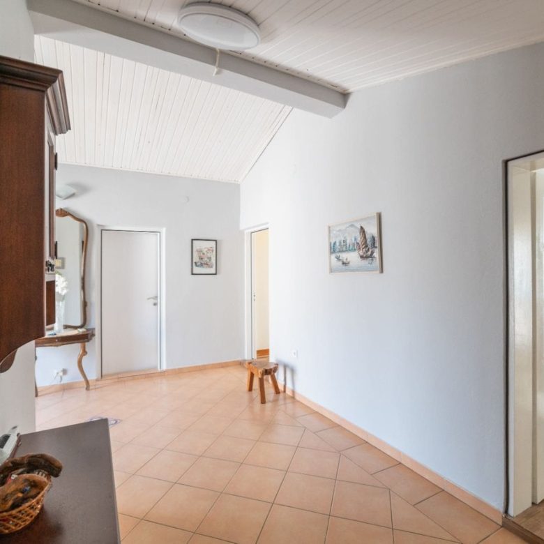 Lovely villa in Bar — Montenegro