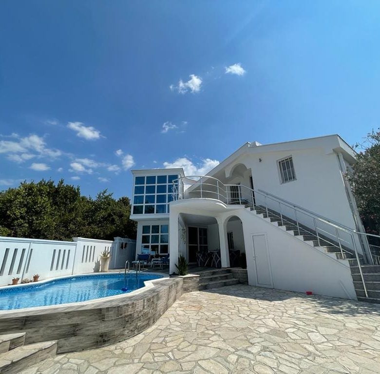 Villa for sale in Dobra Voda — Montenegro