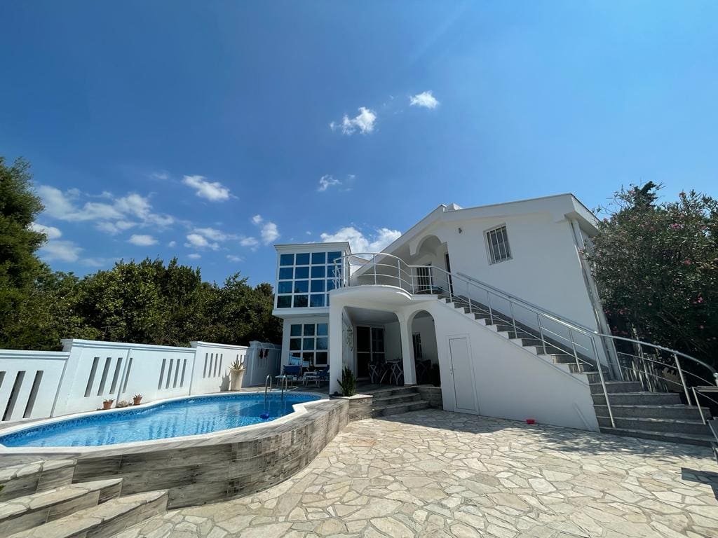 Villa for sale in Dobra Voda — Montenegro