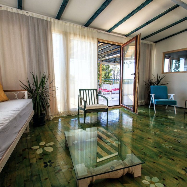 Mini hotel for sale in Bar — Montenegro