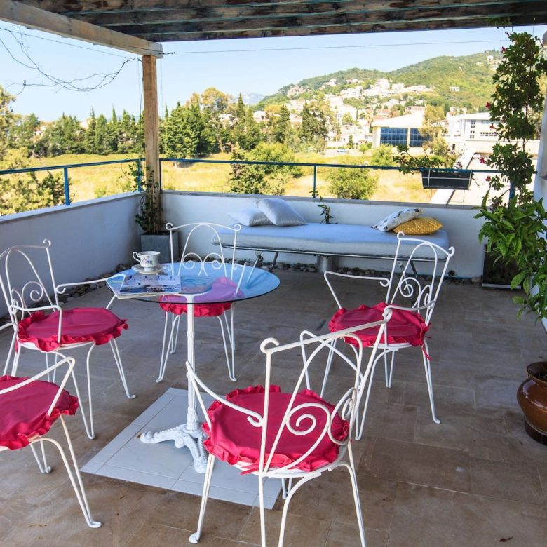 Mini hotel for sale in Bar — Montenegro