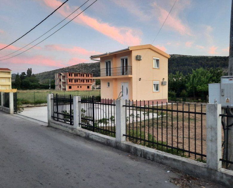 Bar'da satılık şirin ev — Karadağ