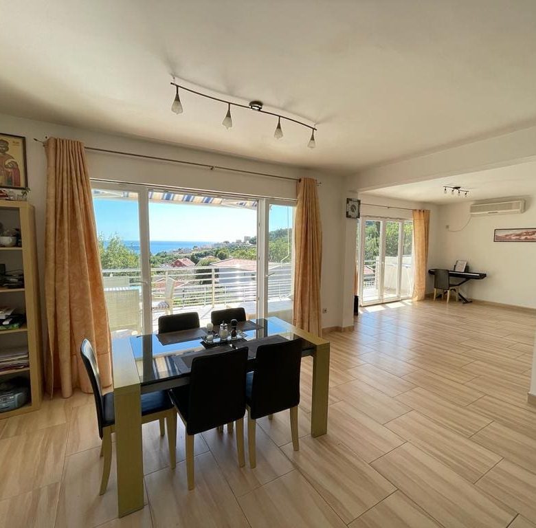 Sonnige Villa in Bar zu verkaufen — Montenegro
