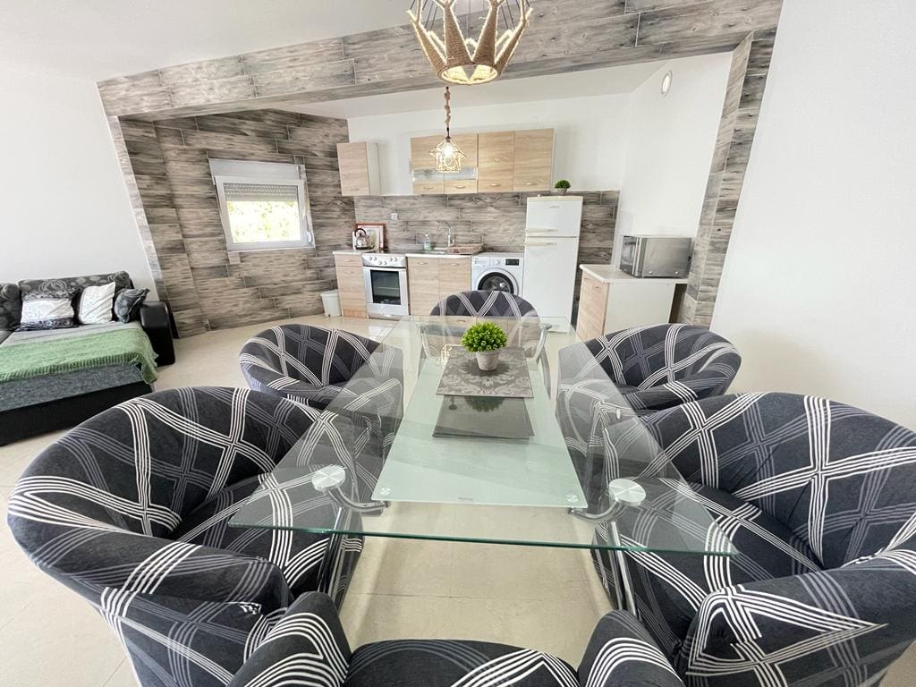 Villa for sale in Dobra Voda — Montenegro