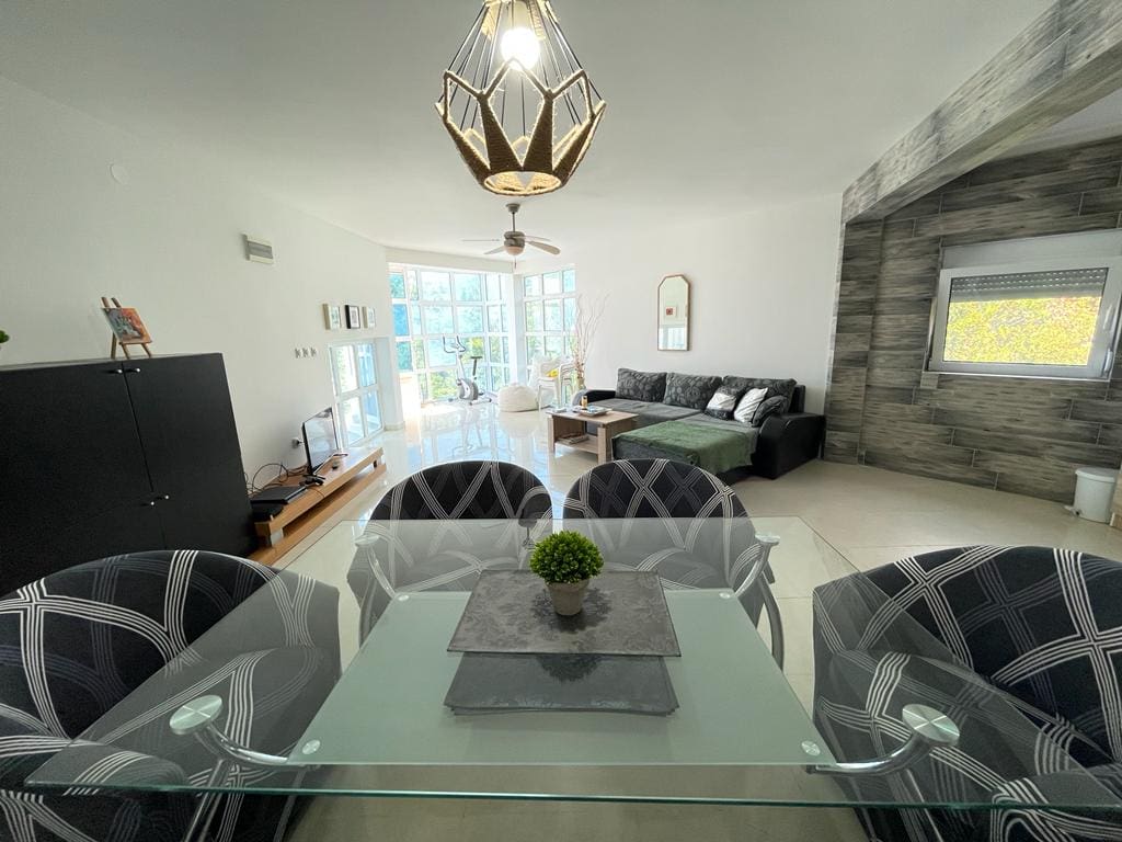 Villa for sale in Dobra Voda — Montenegro