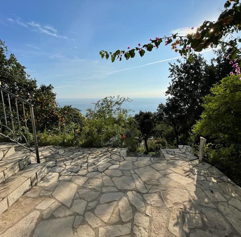 Villa for sale in Zagradje Sutomore — Montenegro
