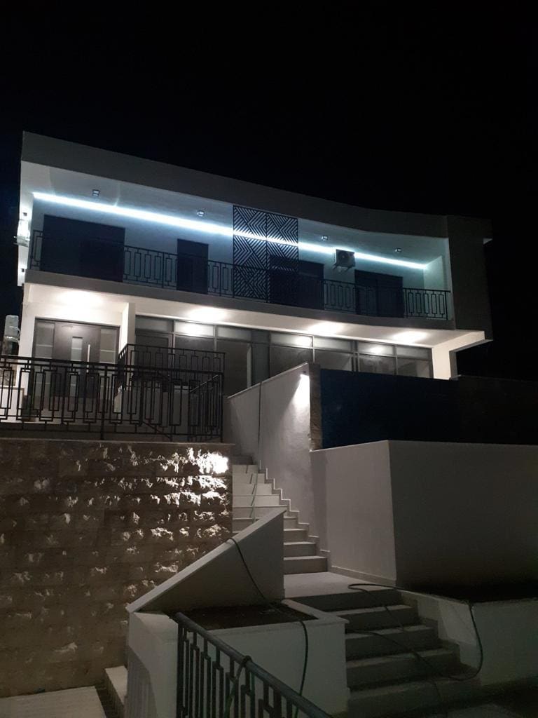 Villa with sea view in Utjeha — Montenegro