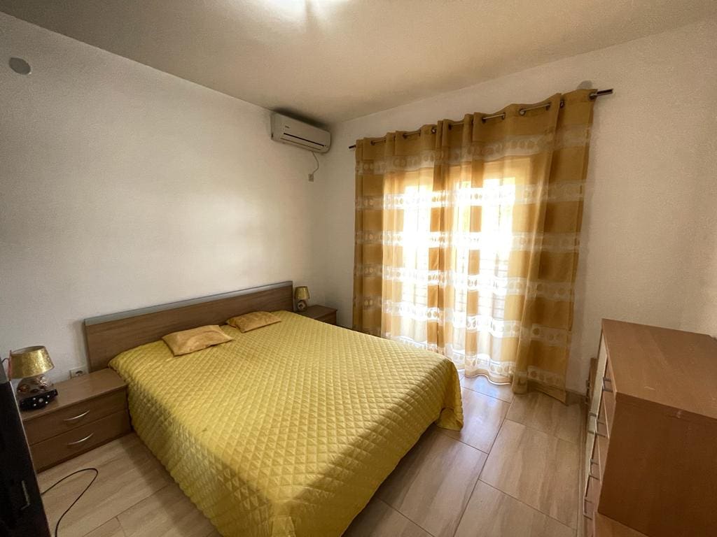 Sonnige Villa in Bar zu verkaufen — Montenegro