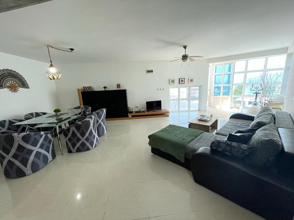 Villa for sale in Dobra Voda — Montenegro