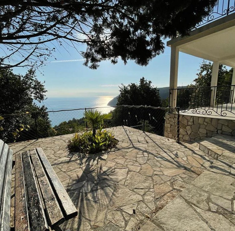 Villa for sale in Zagradje Sutomore — Montenegro