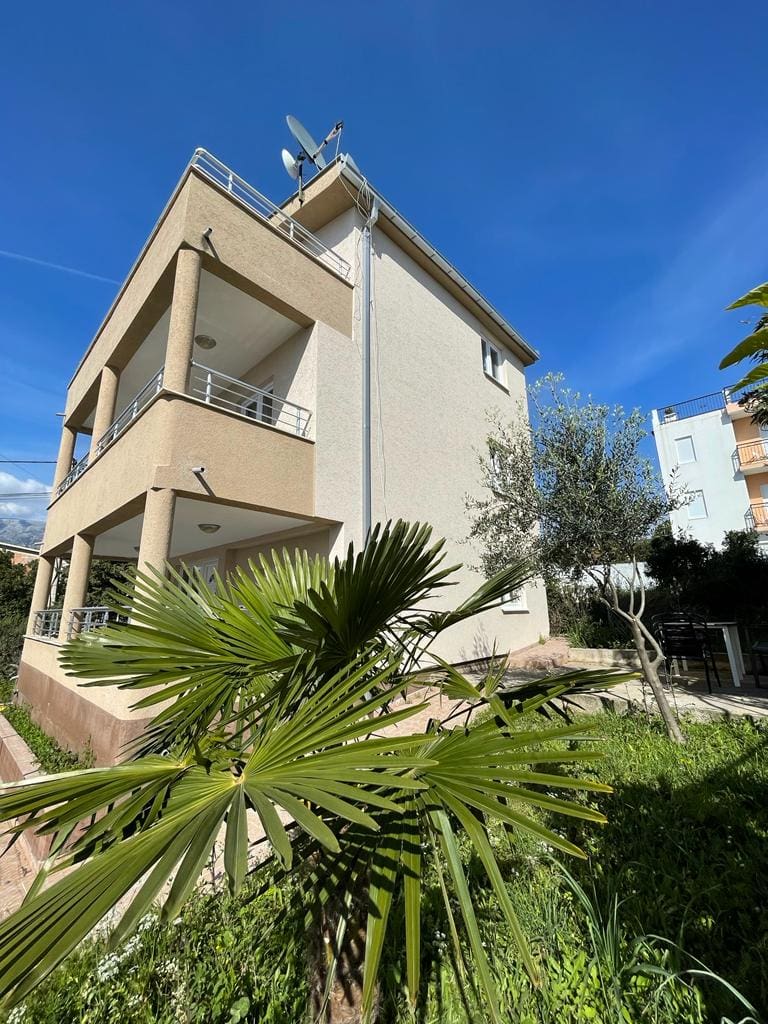 House for sale in Utjeha — Montenegro