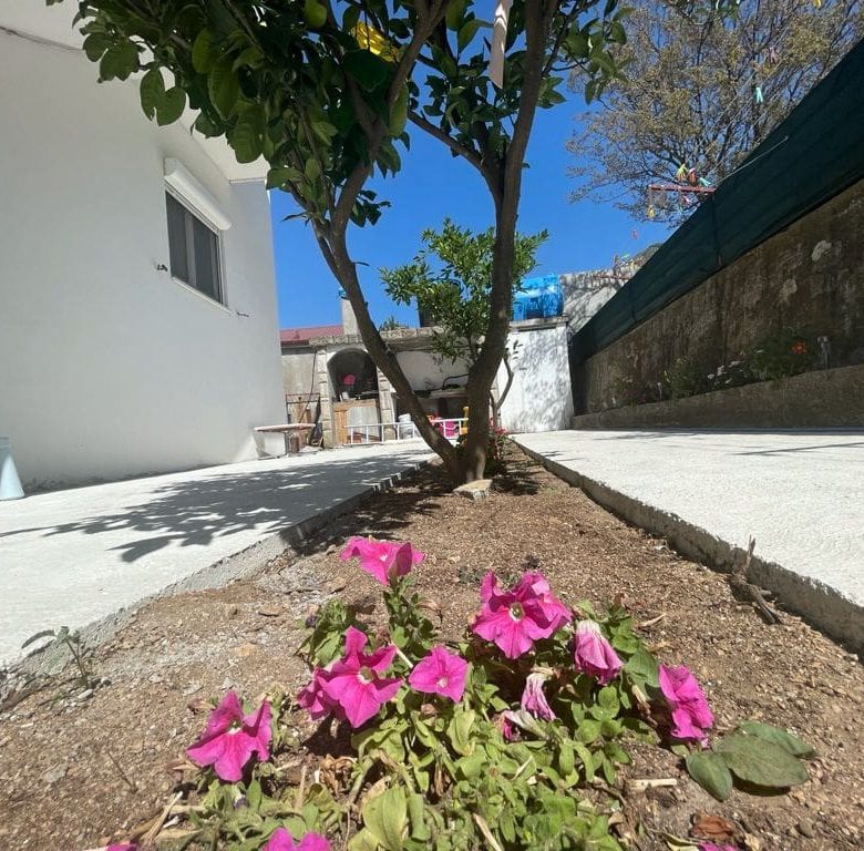 Haus mit Meerblick in Sutomore — Montenegro