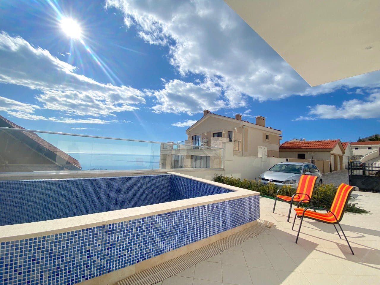 Luxusvilla in Montenegro zu verkaufen — Montenegro