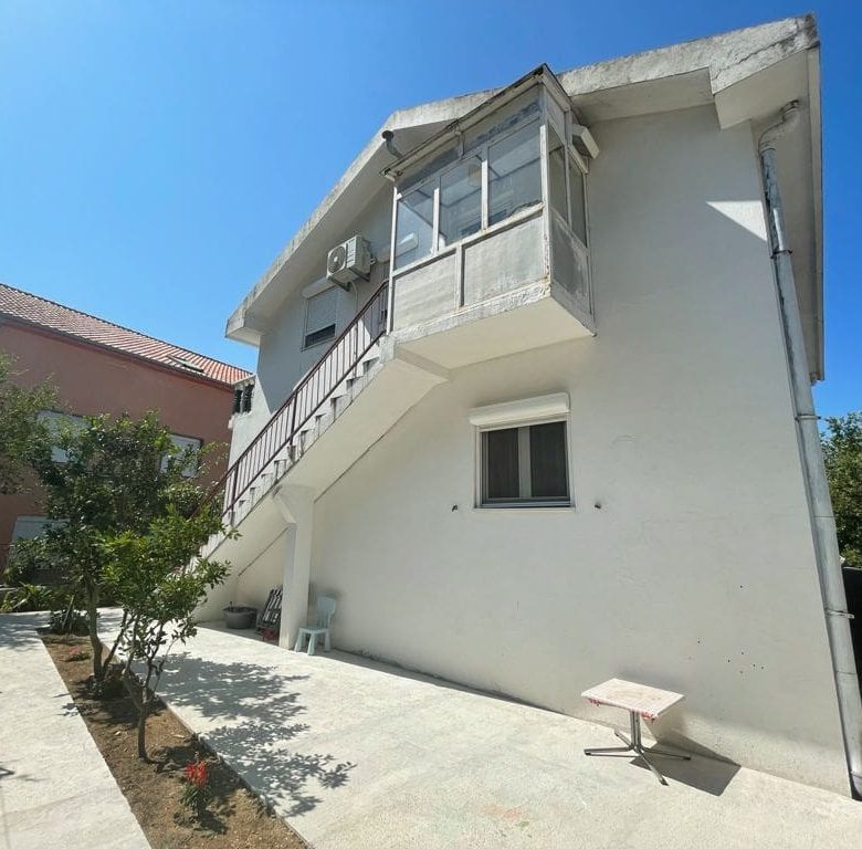 Haus mit Meerblick in Sutomore — Montenegro