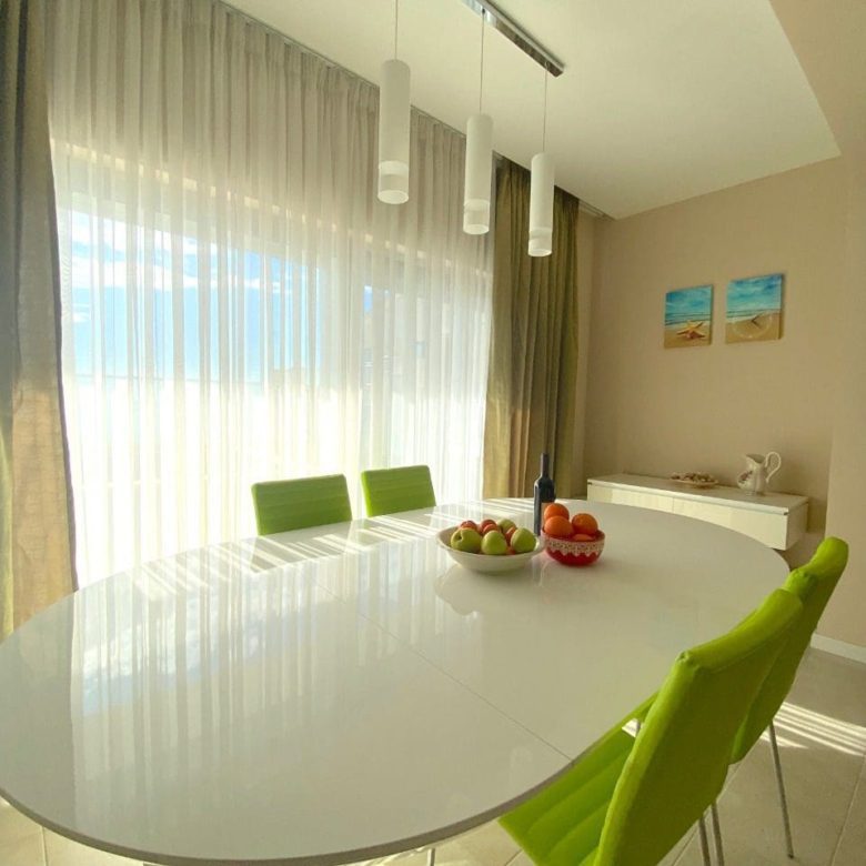 Luxusvilla in Montenegro zu verkaufen — Montenegro