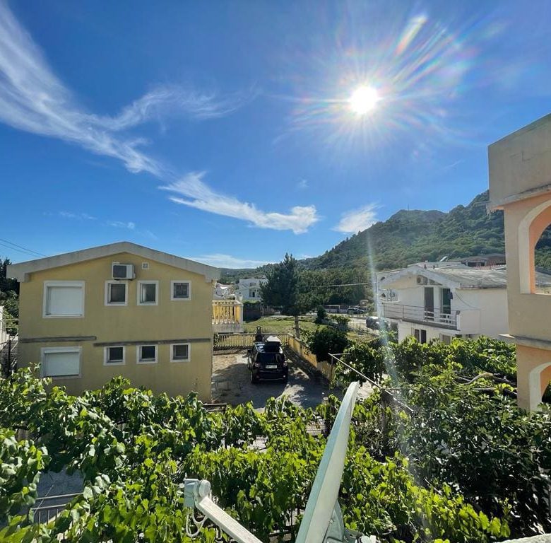 The House for sale in Sutomore — Montenegro