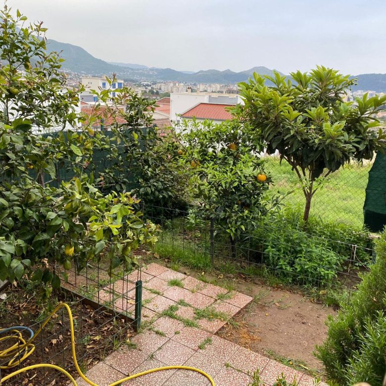Reihenhaus in Montenegro zu verkaufen — Montenegro