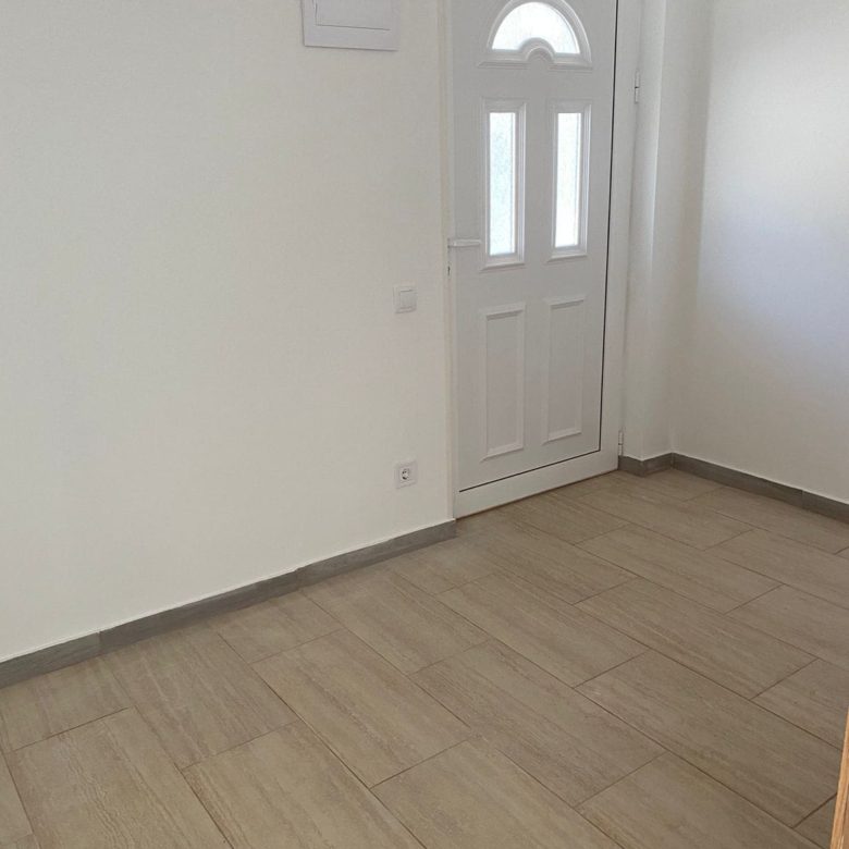 Reihenhaus in Montenegro zu verkaufen — Montenegro