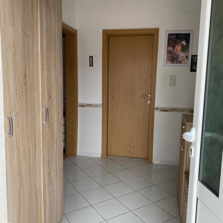 Reihenhaus in Montenegro zu verkaufen — Montenegro
