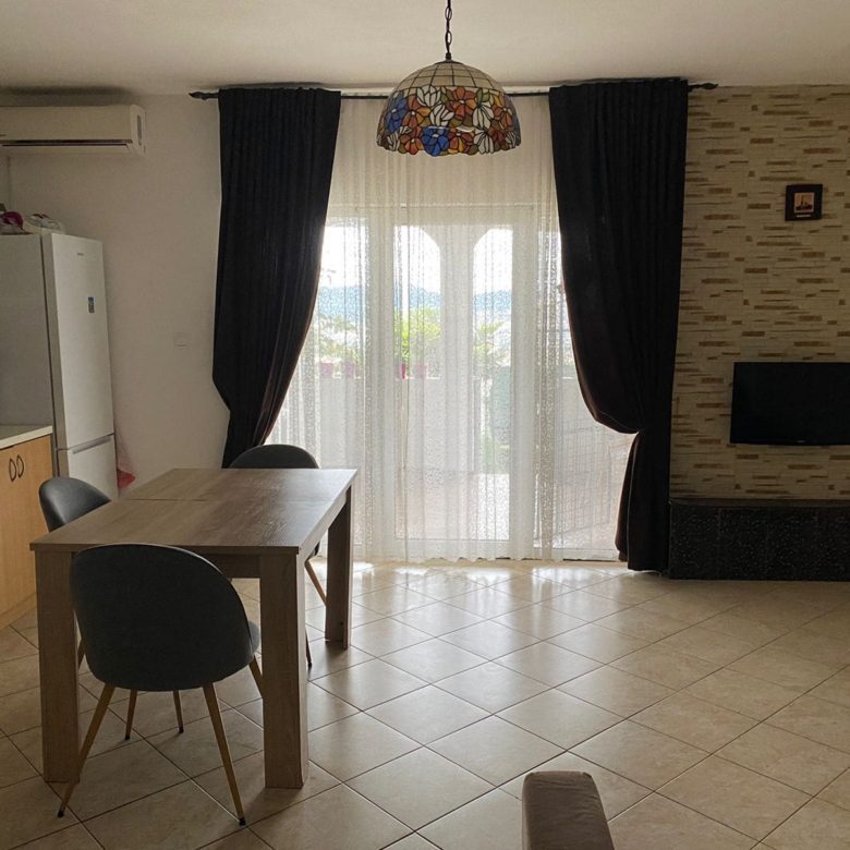 Reihenhaus in Montenegro zu verkaufen — Montenegro