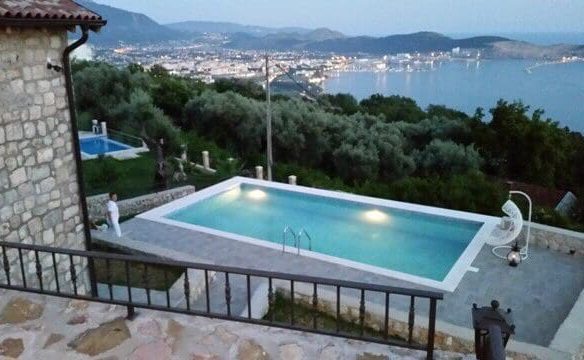 Villa for sale in Susanj