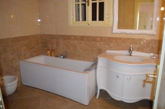 🏡 Villa for Sale in Šušanj – Luxury Stone Home with Sea View & Pool — Montenegro