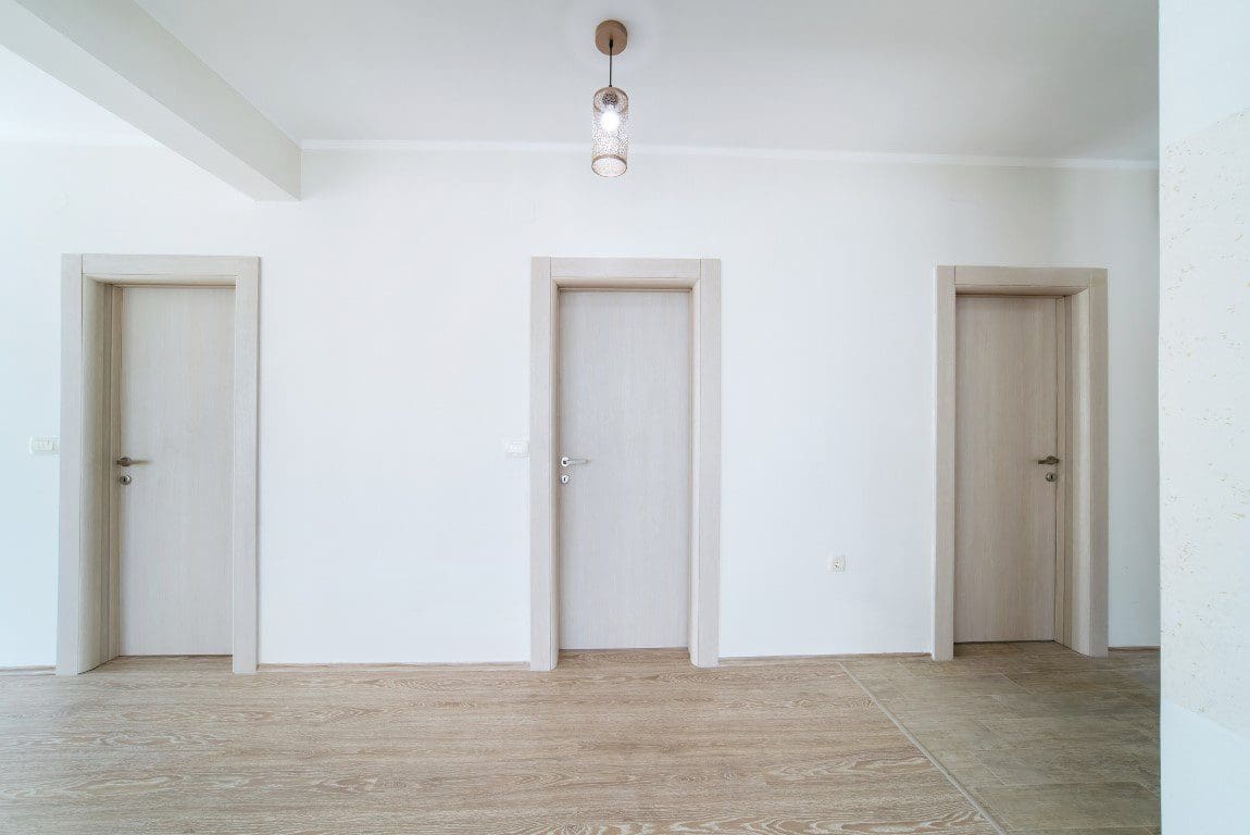 Zwei zum Verkauf stehende Apartments in Budva — Montenegro