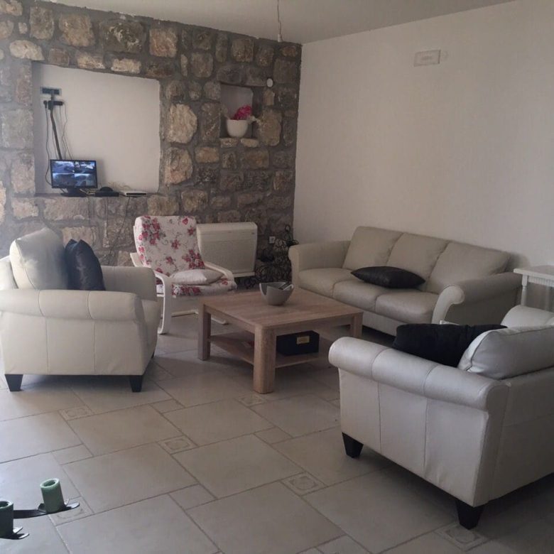 🏡 Villa for Sale in Šušanj – Luxury Stone Home with Sea View & Pool — Montenegro