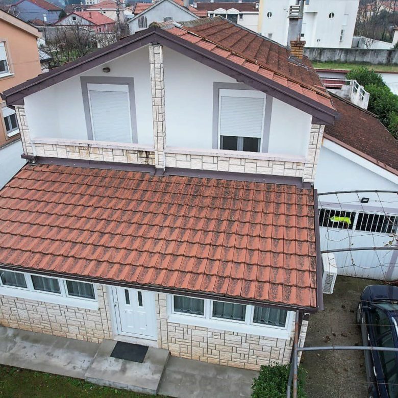 Das Haus zum Verkauf in Podgorica — Montenegro