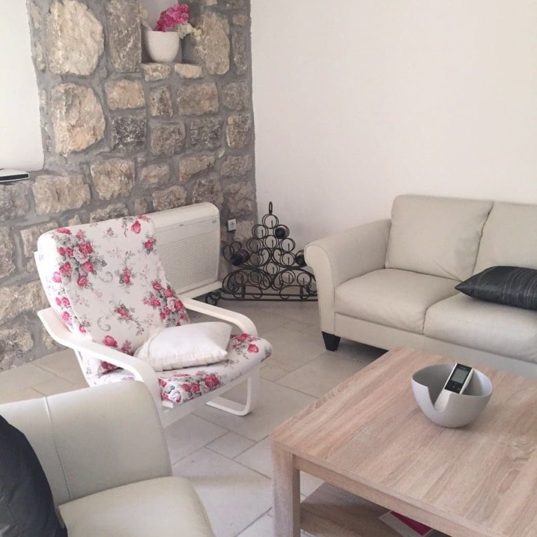 🏡 Villa for Sale in Šušanj – Luxury Stone Home with Sea View & Pool — Montenegro