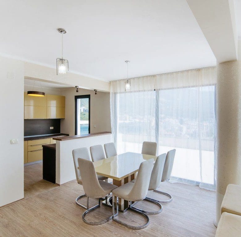 Zwei zum Verkauf stehende Apartments in Budva — Montenegro