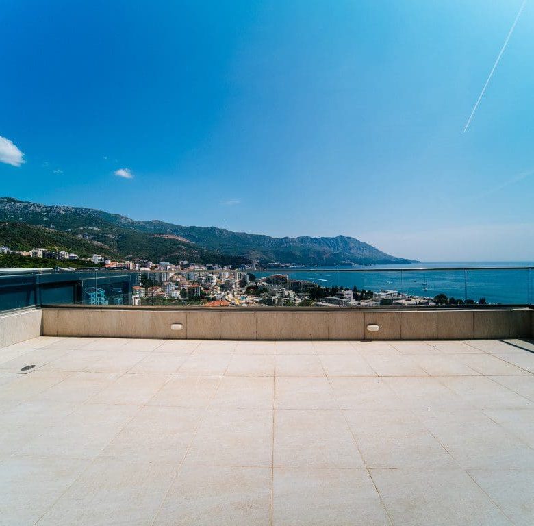 Zwei zum Verkauf stehende Apartments in Budva — Montenegro