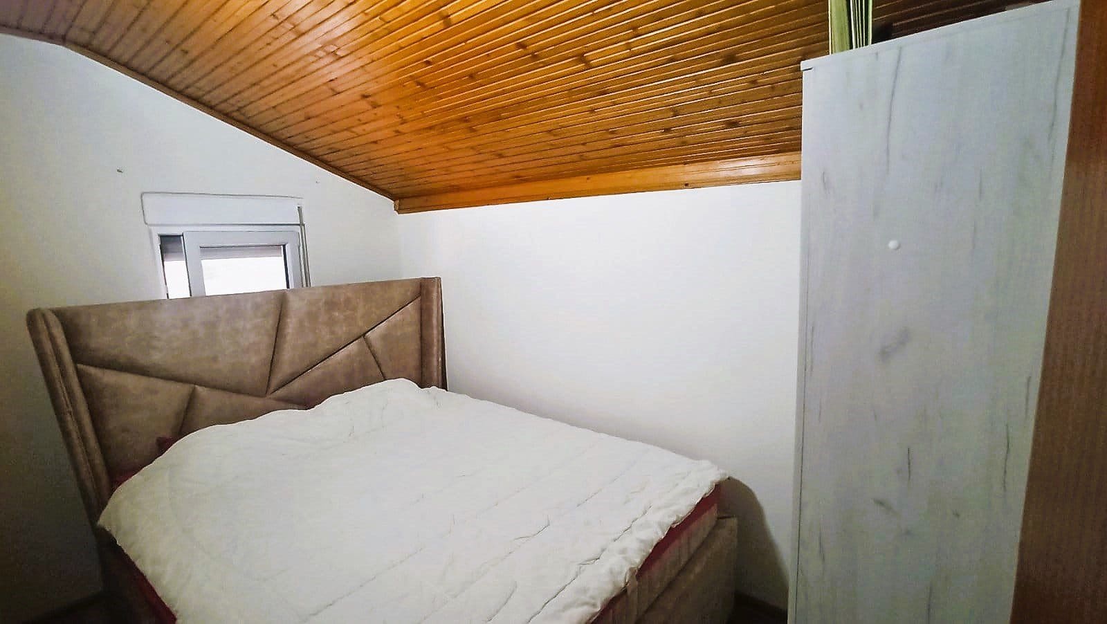 Das Haus zum Verkauf in Podgorica — Montenegro