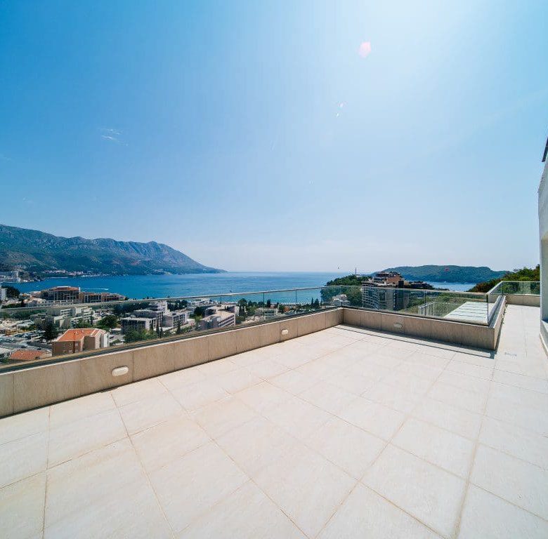 Zwei zum Verkauf stehende Apartments in Budva — Montenegro
