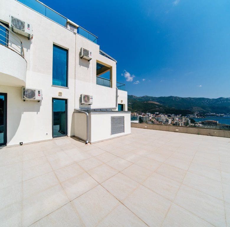 Zwei zum Verkauf stehende Apartments in Budva — Montenegro