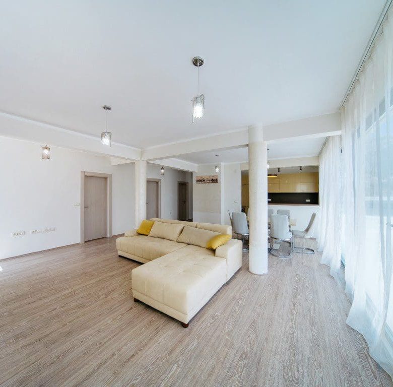 Zwei zum Verkauf stehende Apartments in Budva — Montenegro