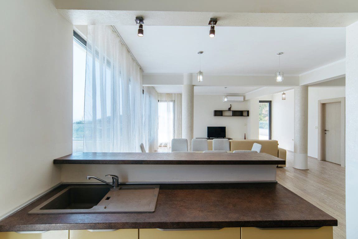 Zwei zum Verkauf stehende Apartments in Budva — Montenegro