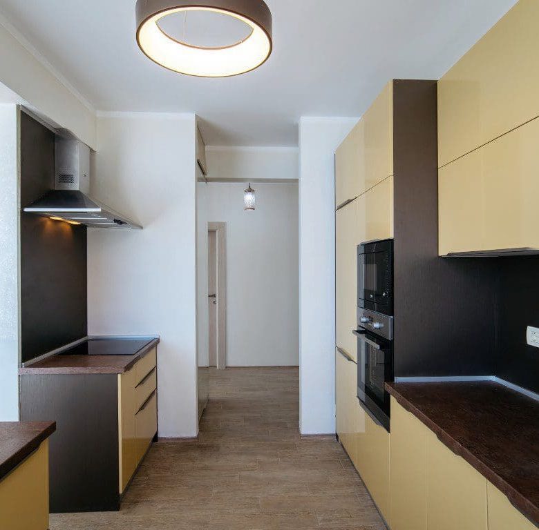 Zwei zum Verkauf stehende Apartments in Budva — Montenegro